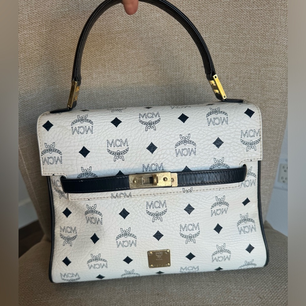 🔥🔥🔥MCM TOP HANDLE HANDBAG - Picture 6 of 11